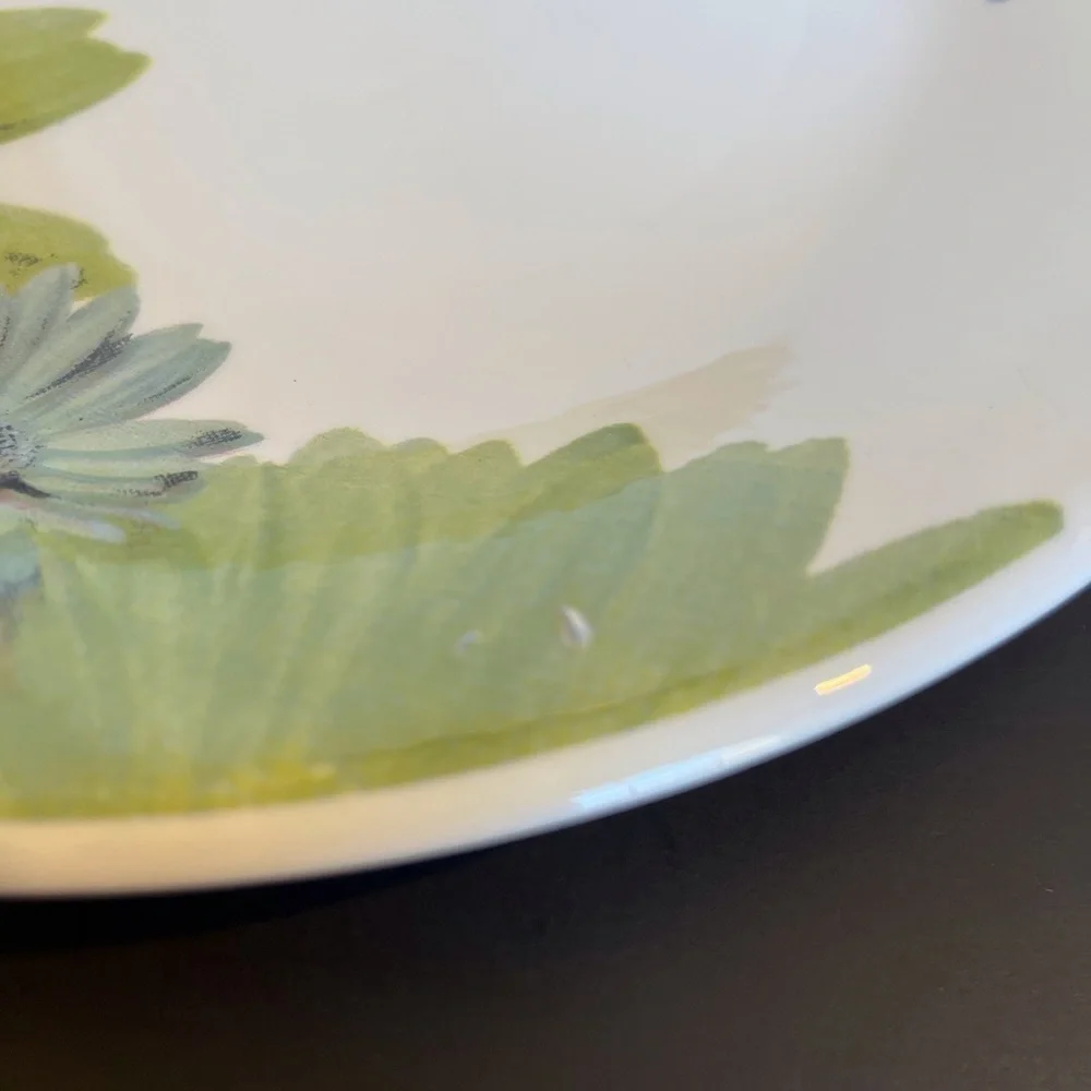 Crate and Barrel Gerber Daisy Buffet Plate   Made in Italy
